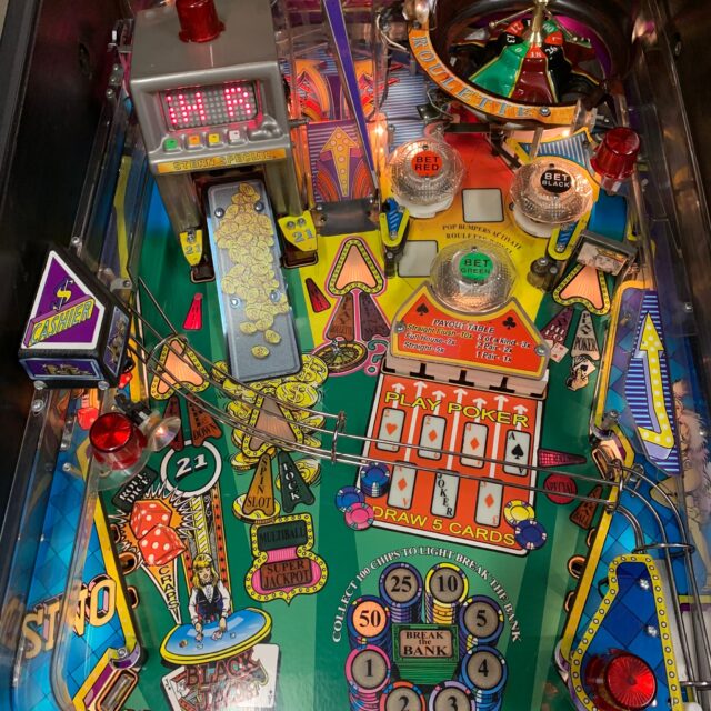 High Roller Casino Pinball Machine - Image 3